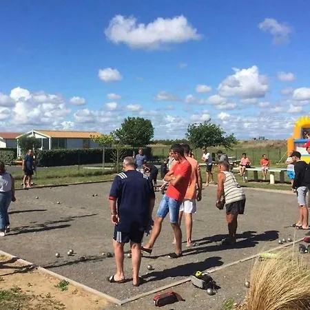 Mobilhome 4 Etoiles - Piscine - Eeebgi * La Faute-sur-Mer